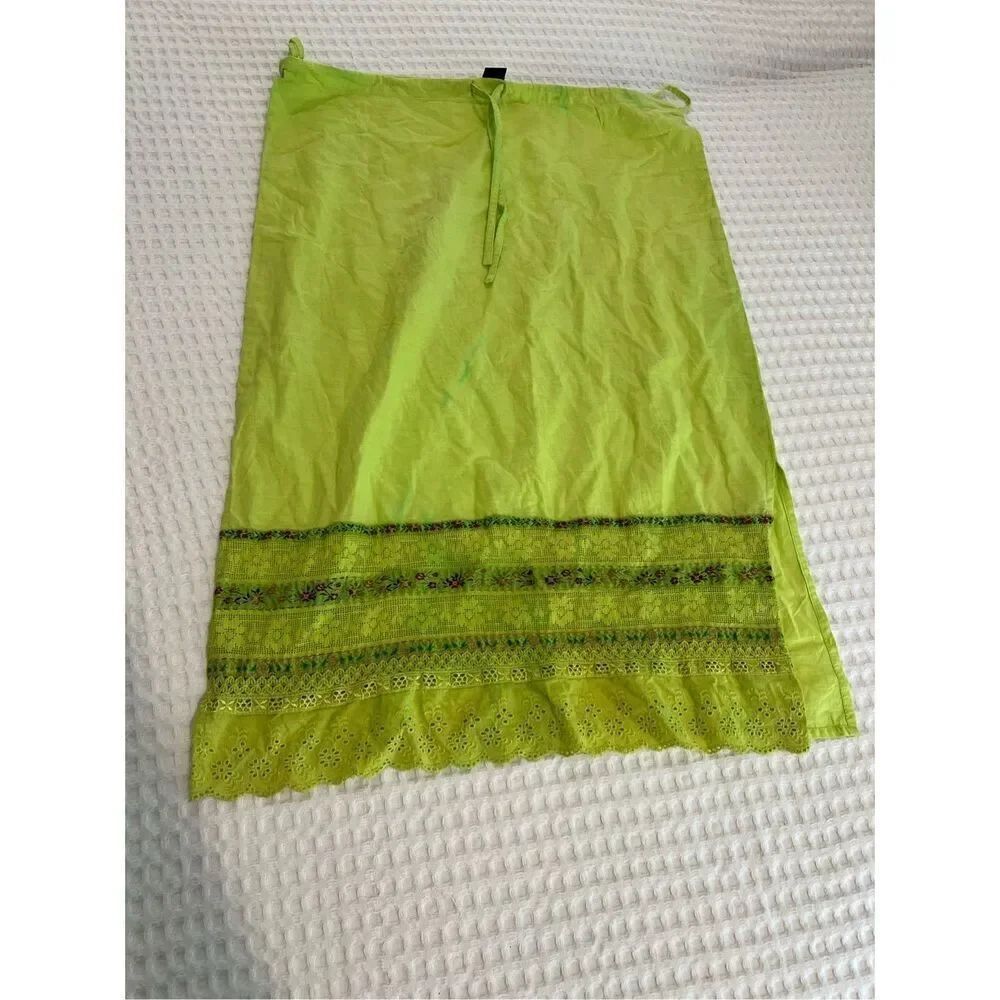 Vintage Blue Plate like green Maxi skirt with embroidery and side slits
